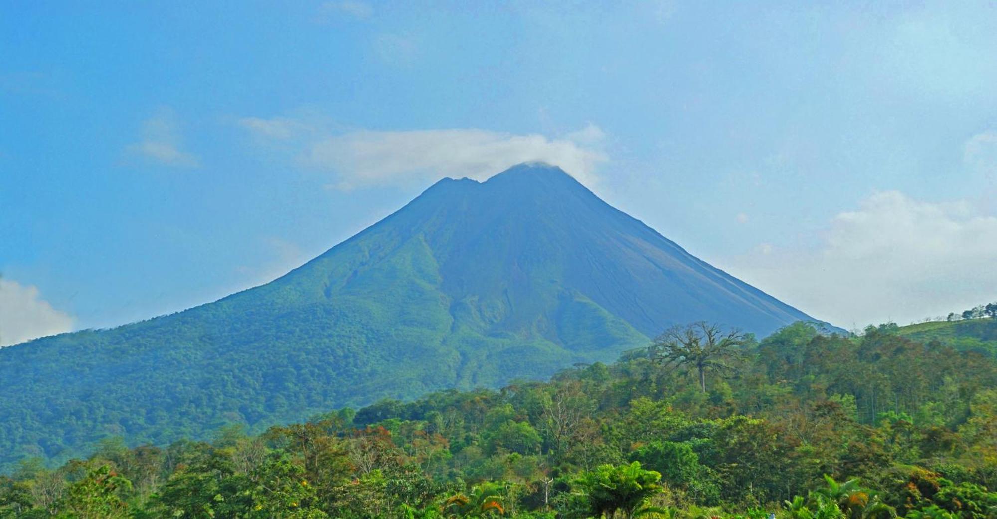 Volcano Lodge, Hotel & Thermal Experience La Fortuna Exterior photo