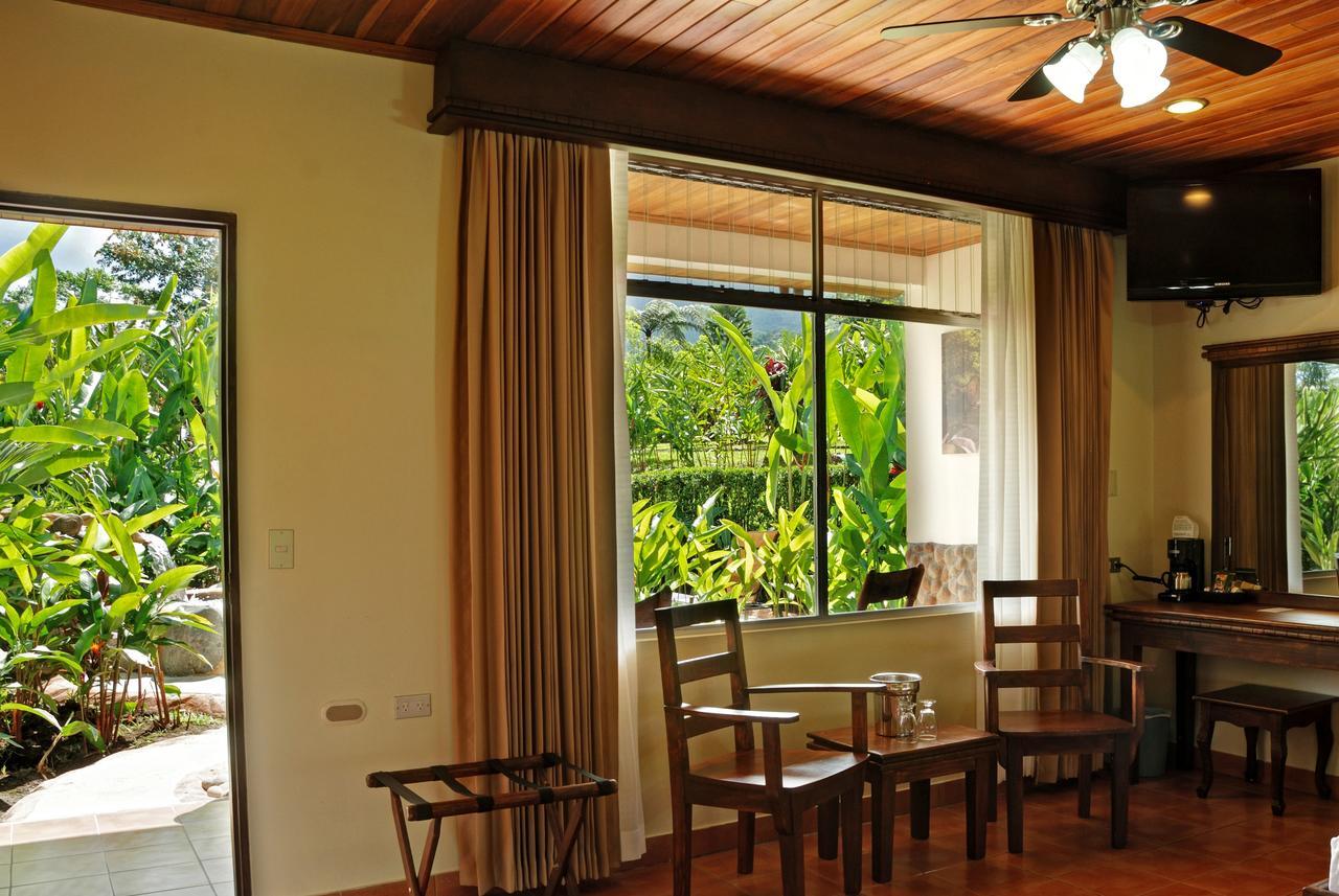 Volcano Lodge, Hotel & Thermal Experience La Fortuna Exterior photo